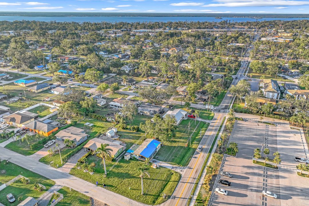 926 Marsh Ave, Fort Myers, FL 33905