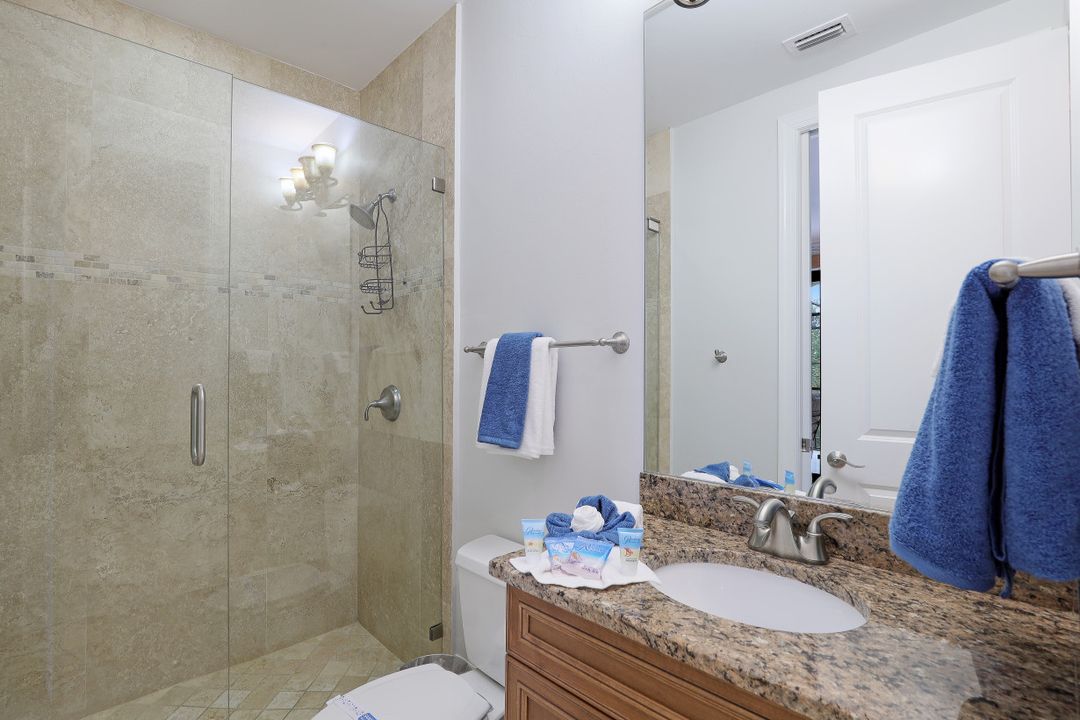 500 Spinnaker Dr, Marco Island, FL 34145