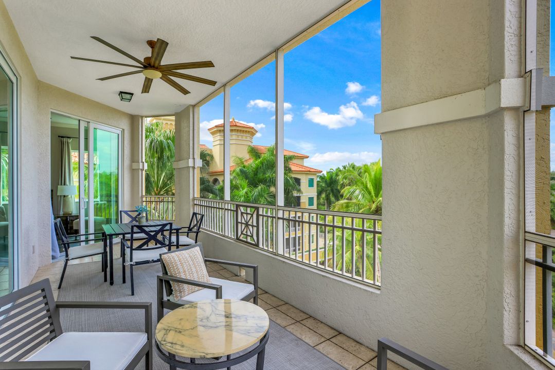 2738 Tiburon Blvd E, Naples, FL 34109