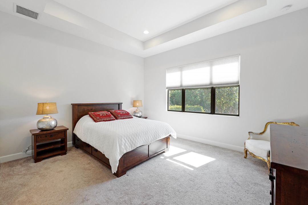 9123 Isla Bella Cir, Bonita Springs, FL 34135