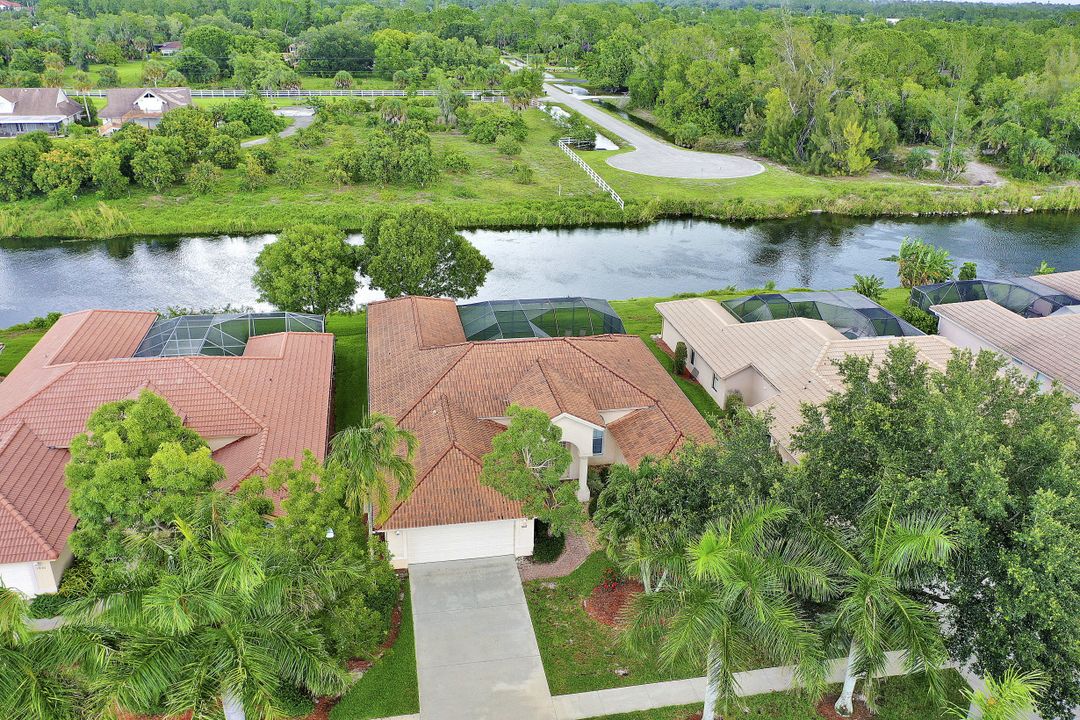 1087 Tivoli Dr, Naples, FL 34104