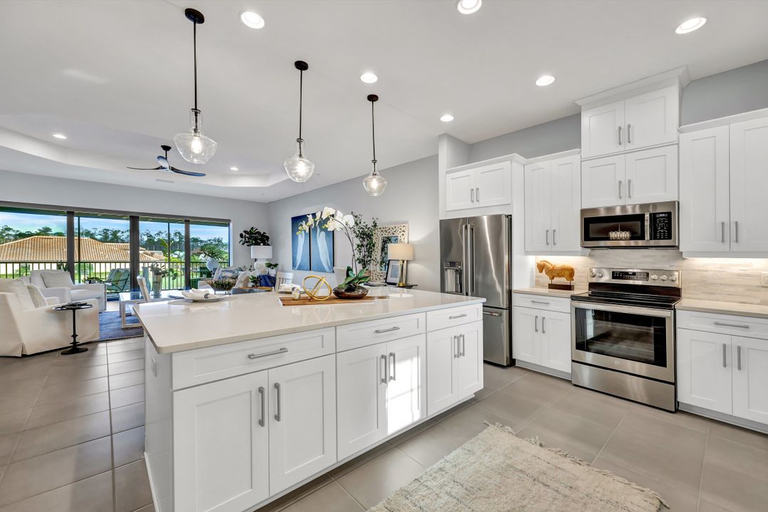 9645 Montelanico Loop #203, Naples, FL 34119