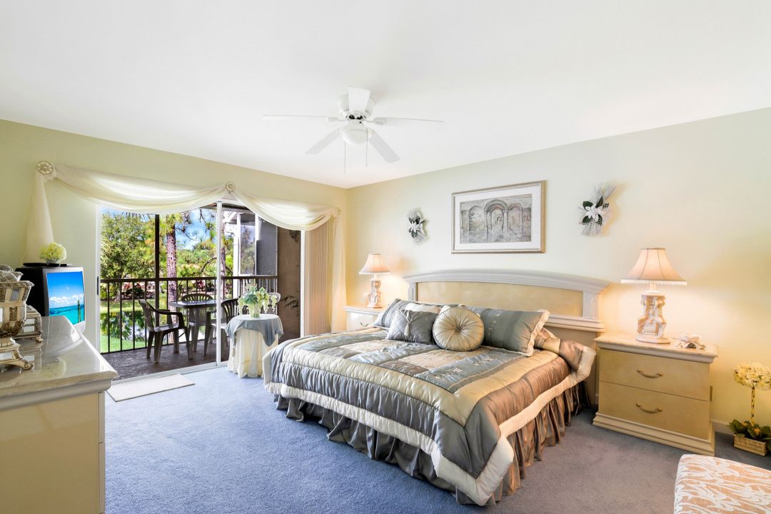 2420 Hidden Lake Dr #1006, Naples, FL 34112