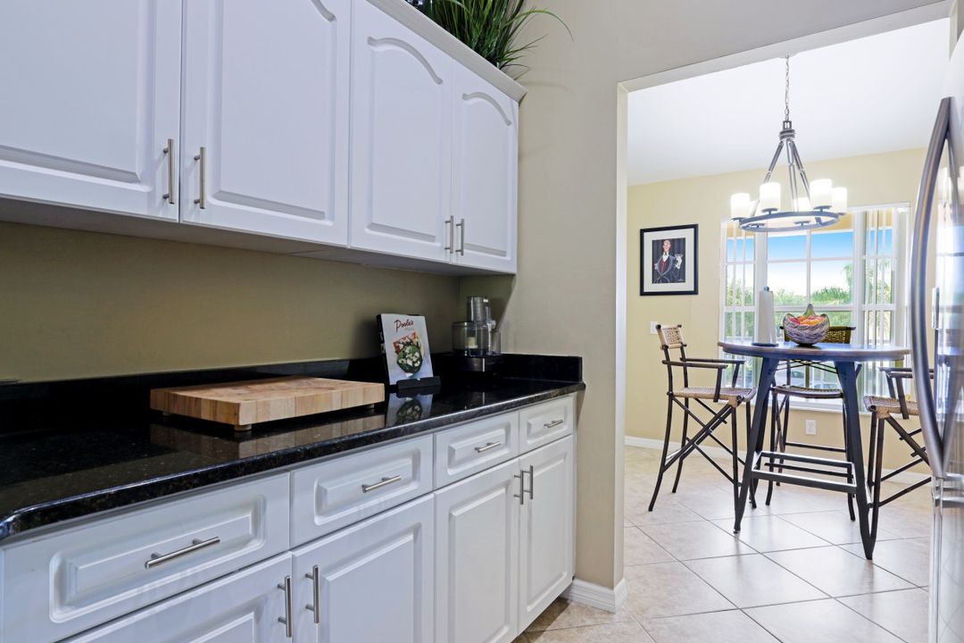 757 Wiggins Lake Dr #202, Naples, FL 34110