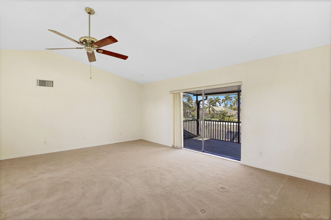 1121 SE 21st St, Cape Coral, FL 33990