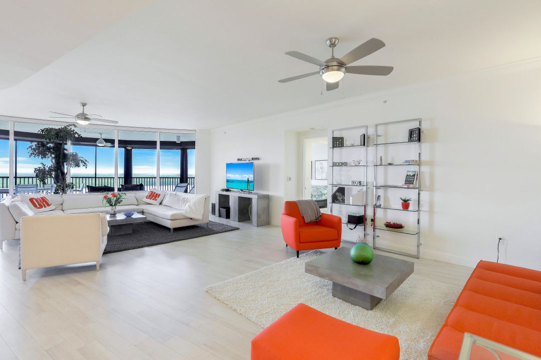 1050 Borghese Ln #804, Naples, FL 34114