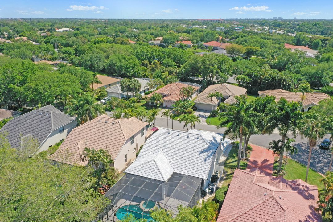 8831 Springwood Ct, Bonita Springs, FL 34135