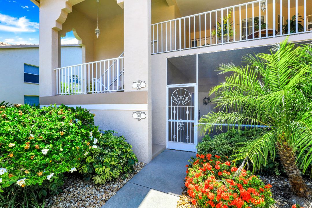 8015 Tiger Cove #201, Naples, FL 34113