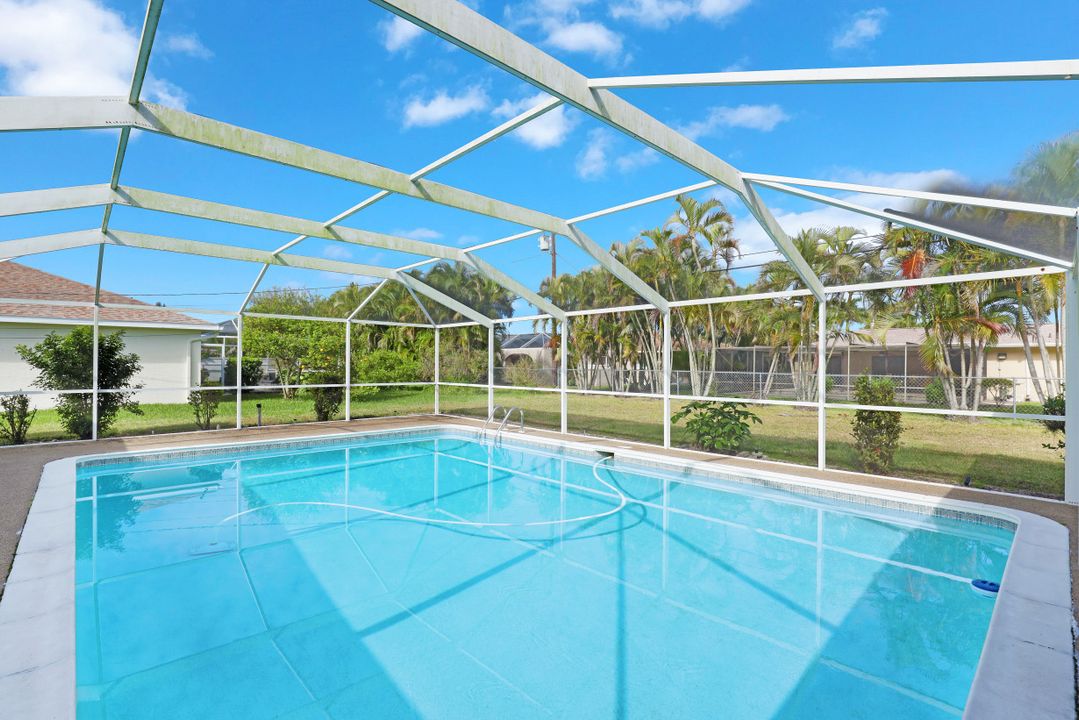 1409 SE 21st Terrace, Cape Coral, FL 33990