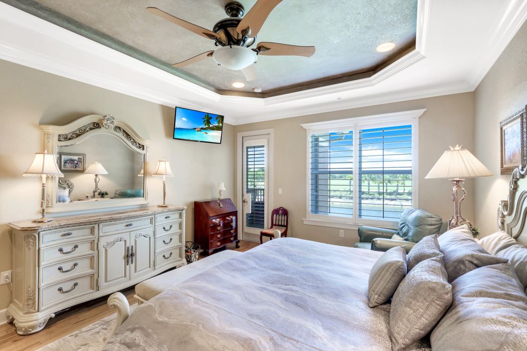 9220 Quartz Ln #201, Naples, FL 34120