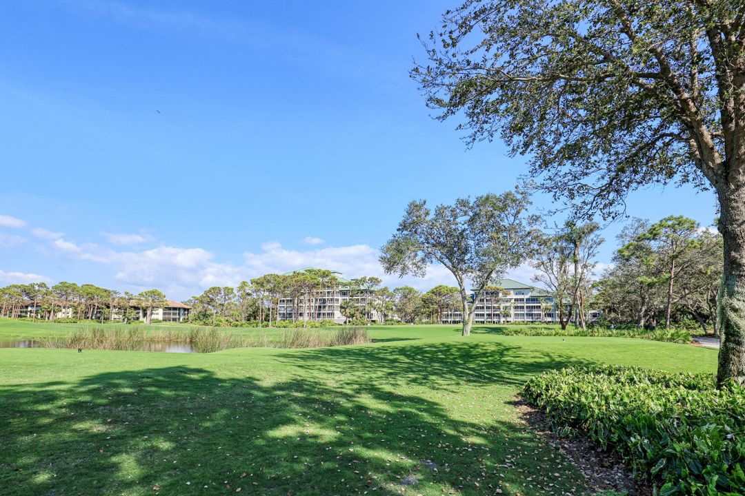 26930 Wedgewood Dr  #401, Bonita Springs, FL 34134
