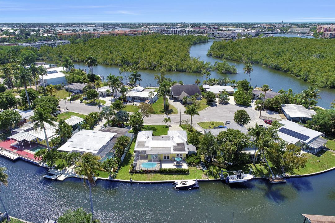 1765 Harbor Ln, Naples, FL 34104