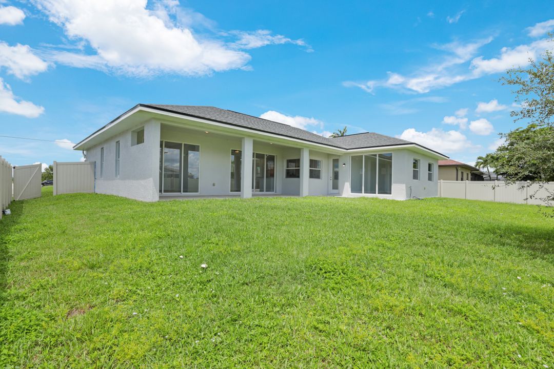 2921 SW 16th Pl, Cape Coral, FL 33914