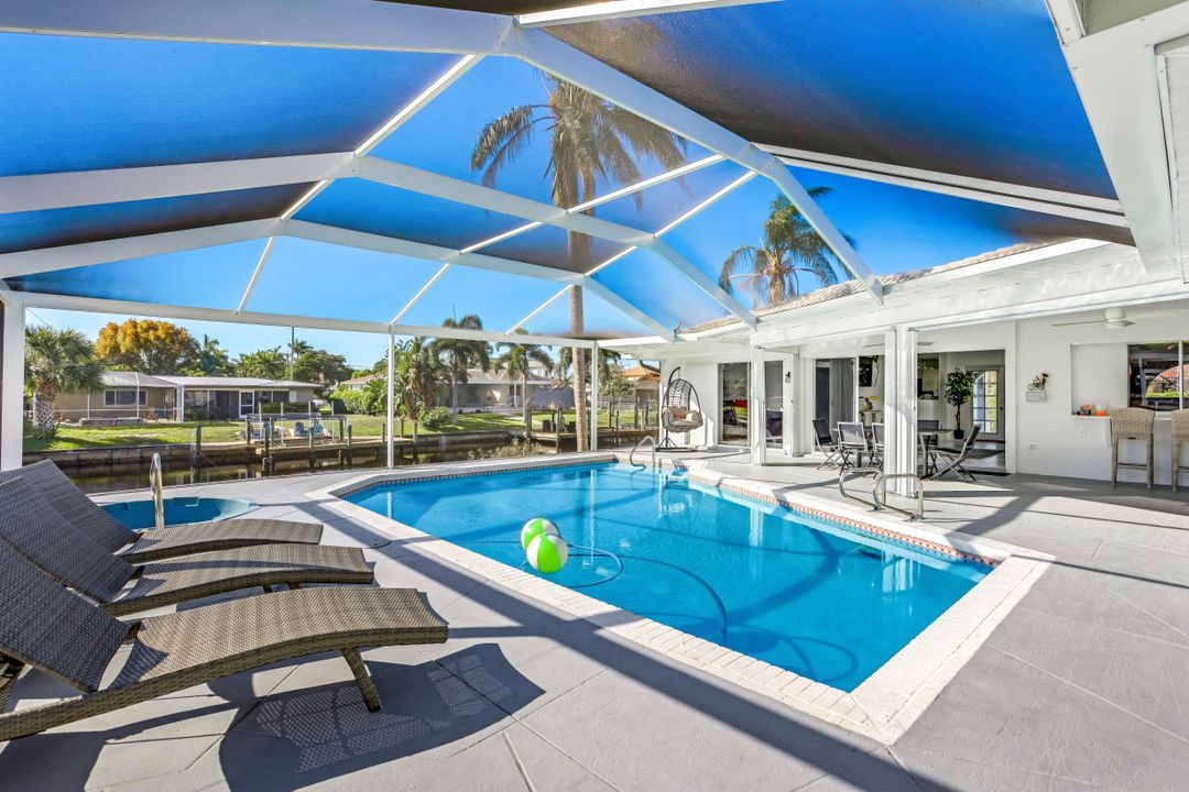 1144 Lincoln Ct, Cape Coral, FL 33904