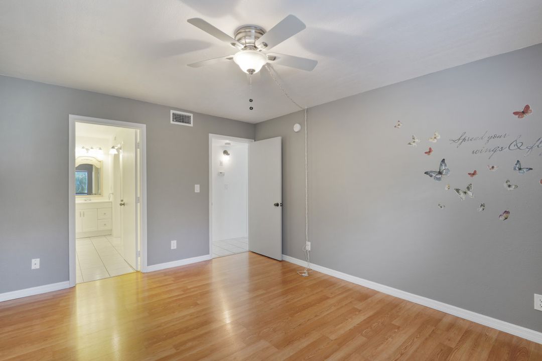 2366 E Mall Dr #205, Fort Myers, FL 33901