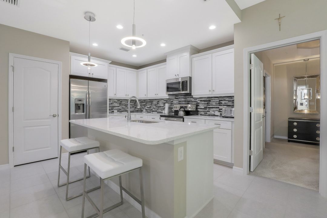 2344 Sheen Ln #304, Naples, FL 34120