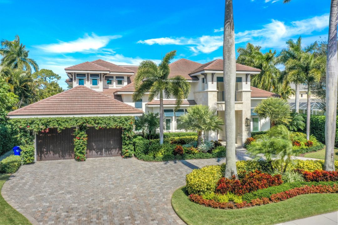 569 Neapolitan Way, Naples, FL 34103