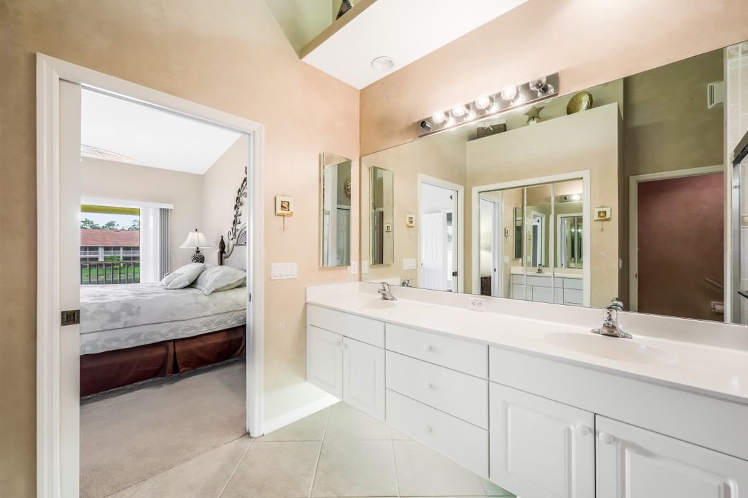 2386 Magnolia Ln #16, Naples, FL 34112