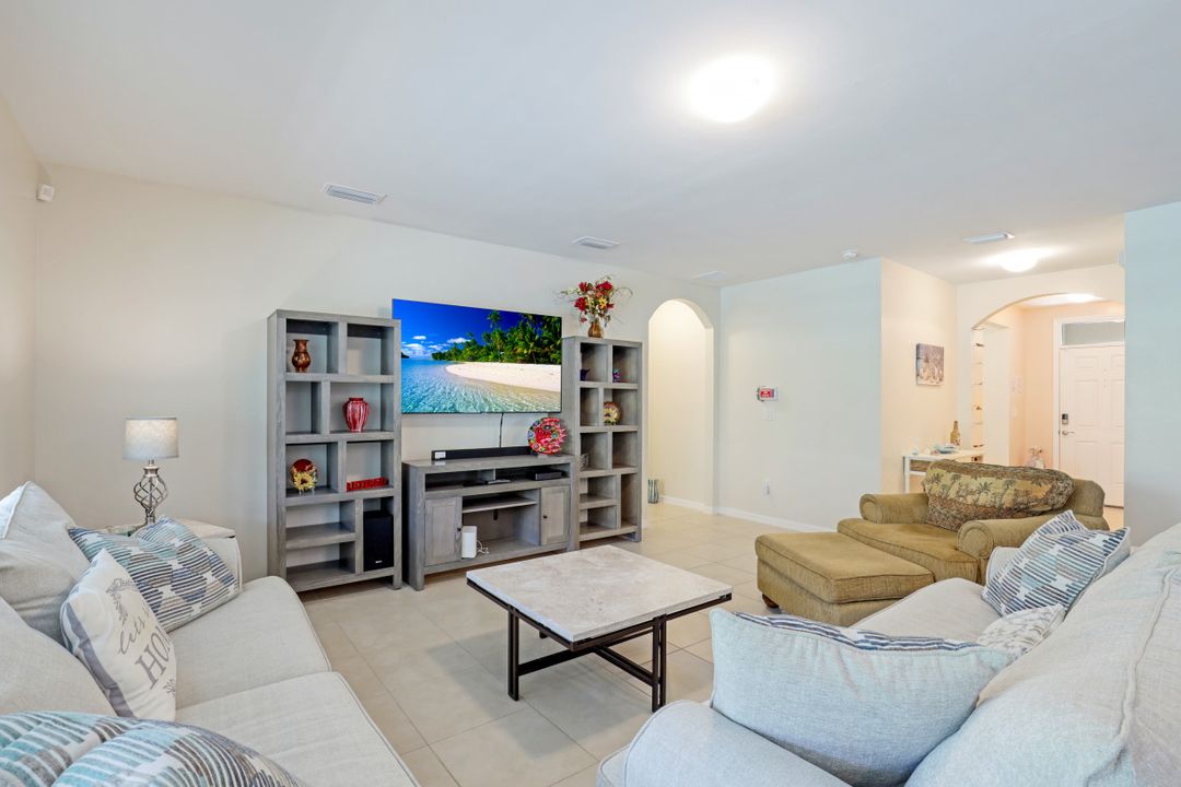 4831 SW 18th Ave, Cape Coral, FL 33914