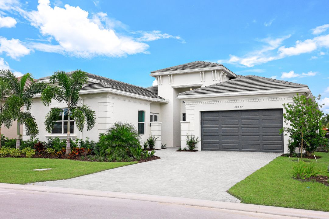 28549 Terramore Ct, Bonita Springs, FL 34135