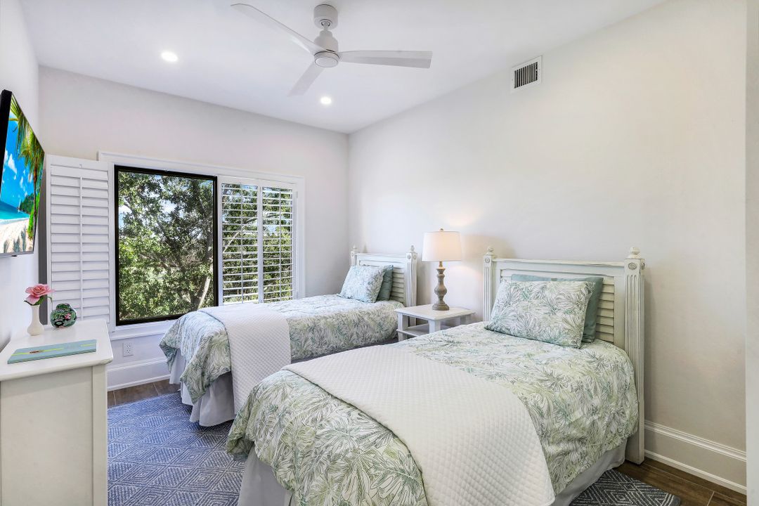 6770 Pelican Bay Blvd #242, Naples, FL 34108