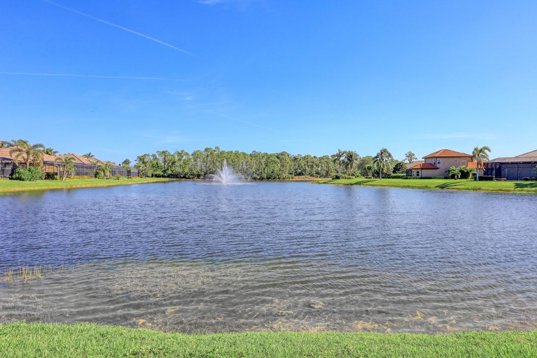 6344 Serano Way, Naples, FL 34113