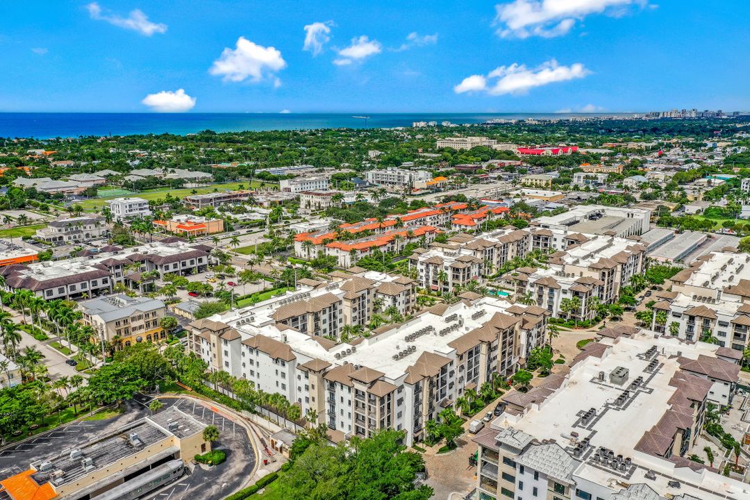 1030 3rd Ave S #105, Naples, FL 34102