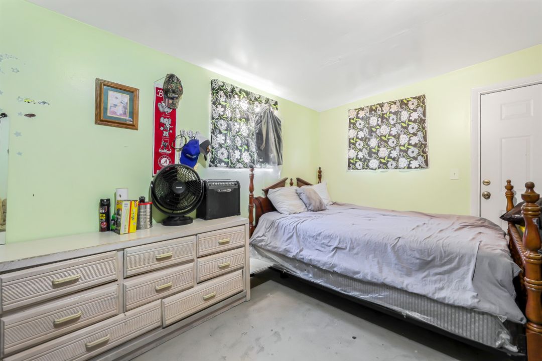 926 Marsh Ave, Fort Myers, FL 33905