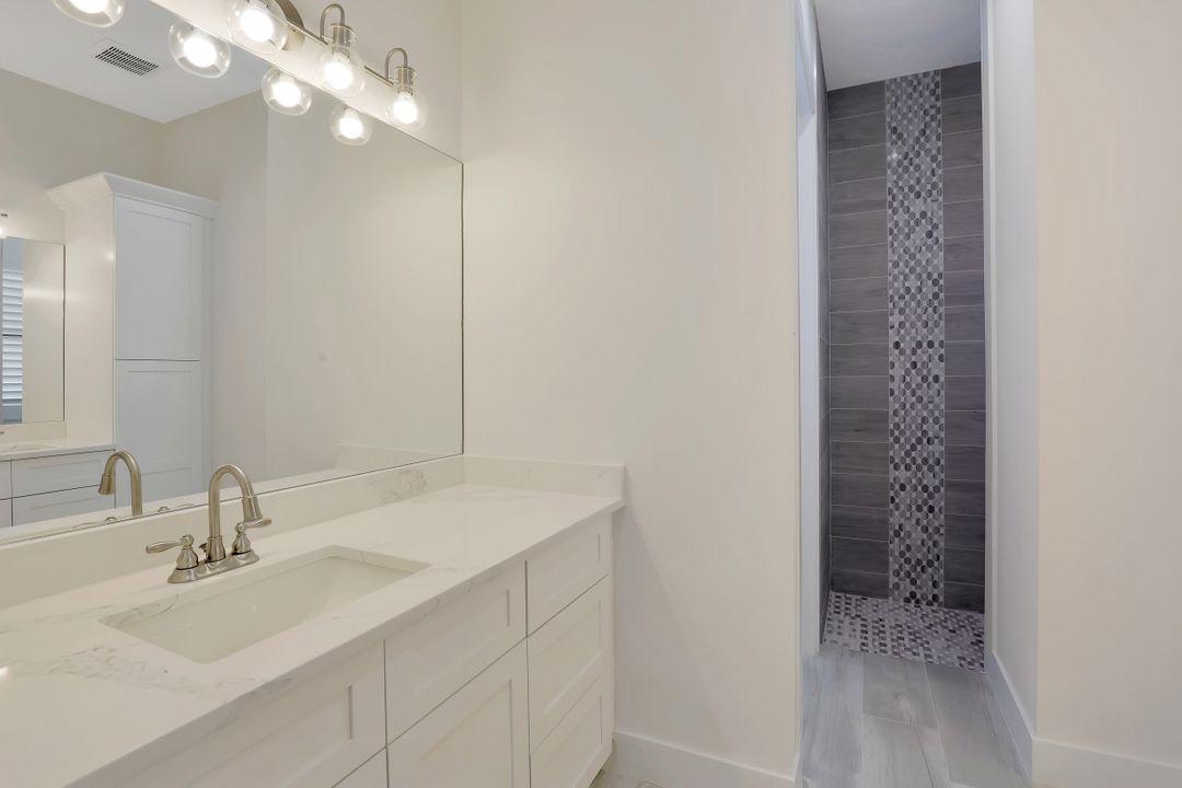 17 Tahiti Rd, Marco Island, FL 34145