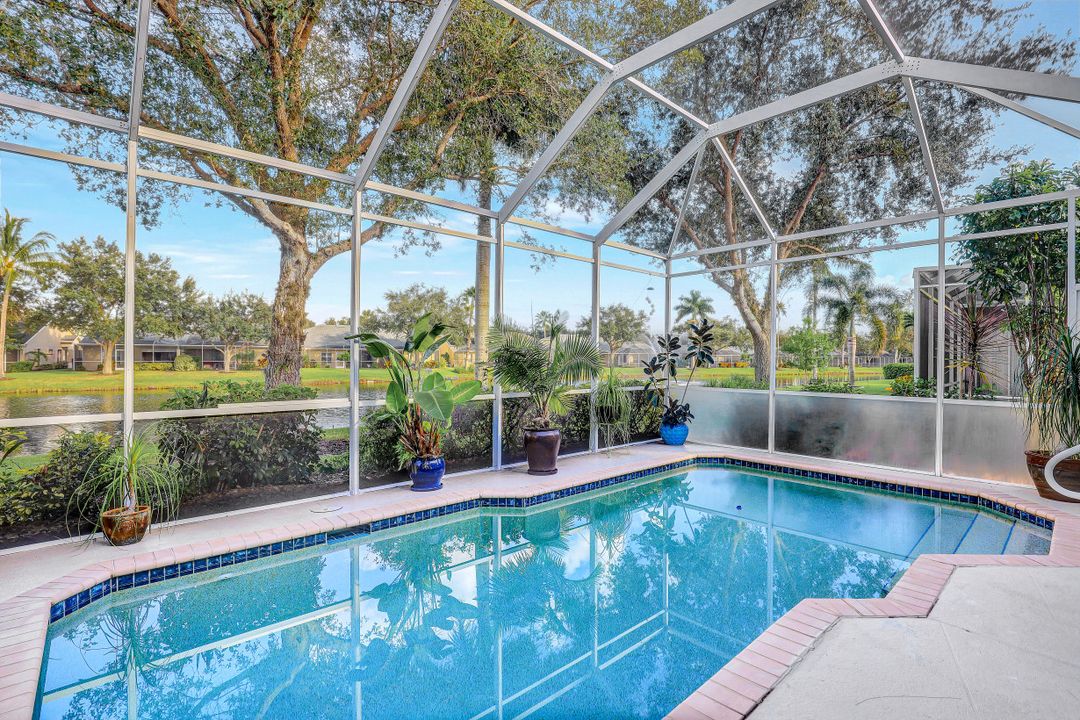 8054 Tauren Ct, Naples, FL 34119