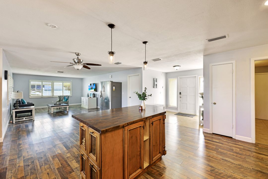 109 SE 42nd Terrace, Cape Coral, FL 33904