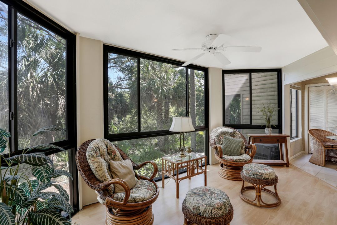 27006 Oakwood Lake Dr, Bonita Springs, FL 34134