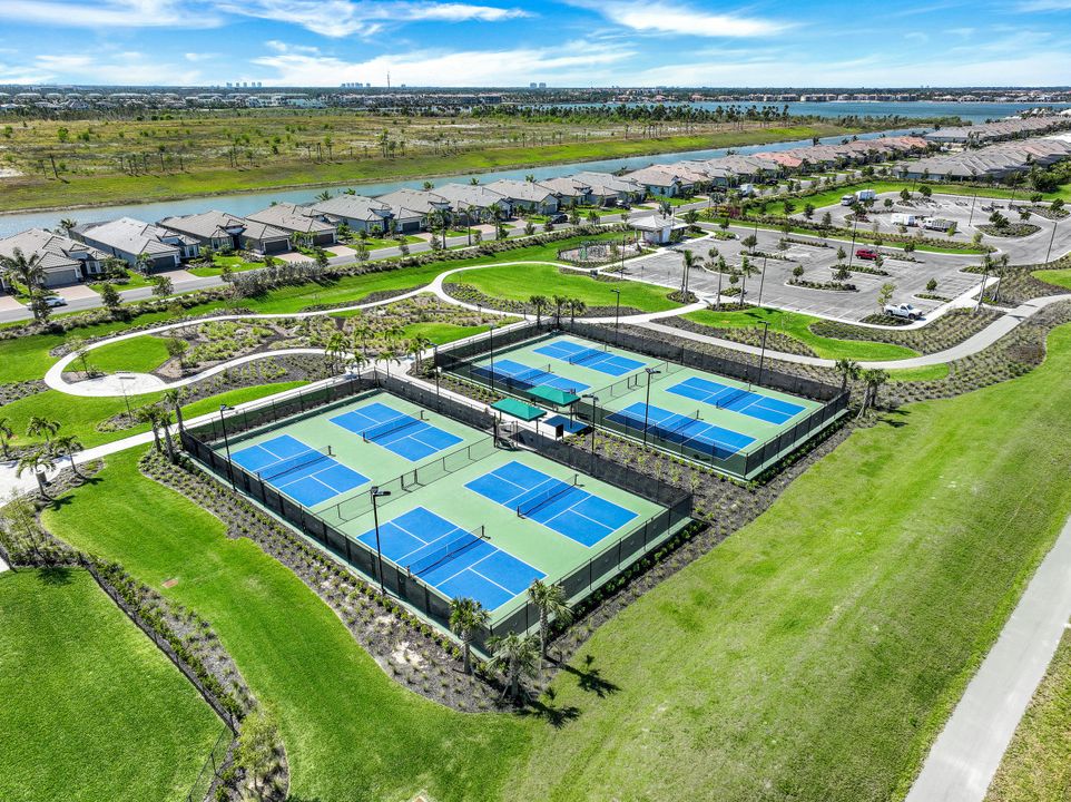 17497 Aquila Ct, Fort Myers, FL 33913