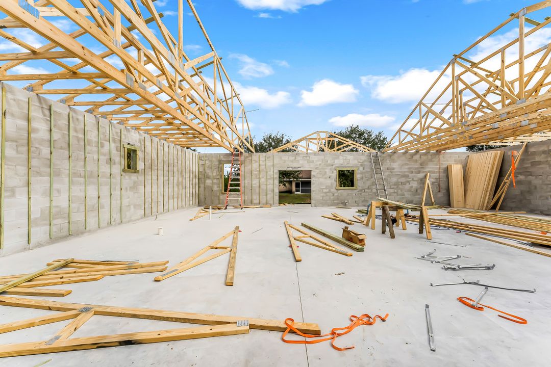 431 Pinafore Ave, Lehigh Acres, FL 33974