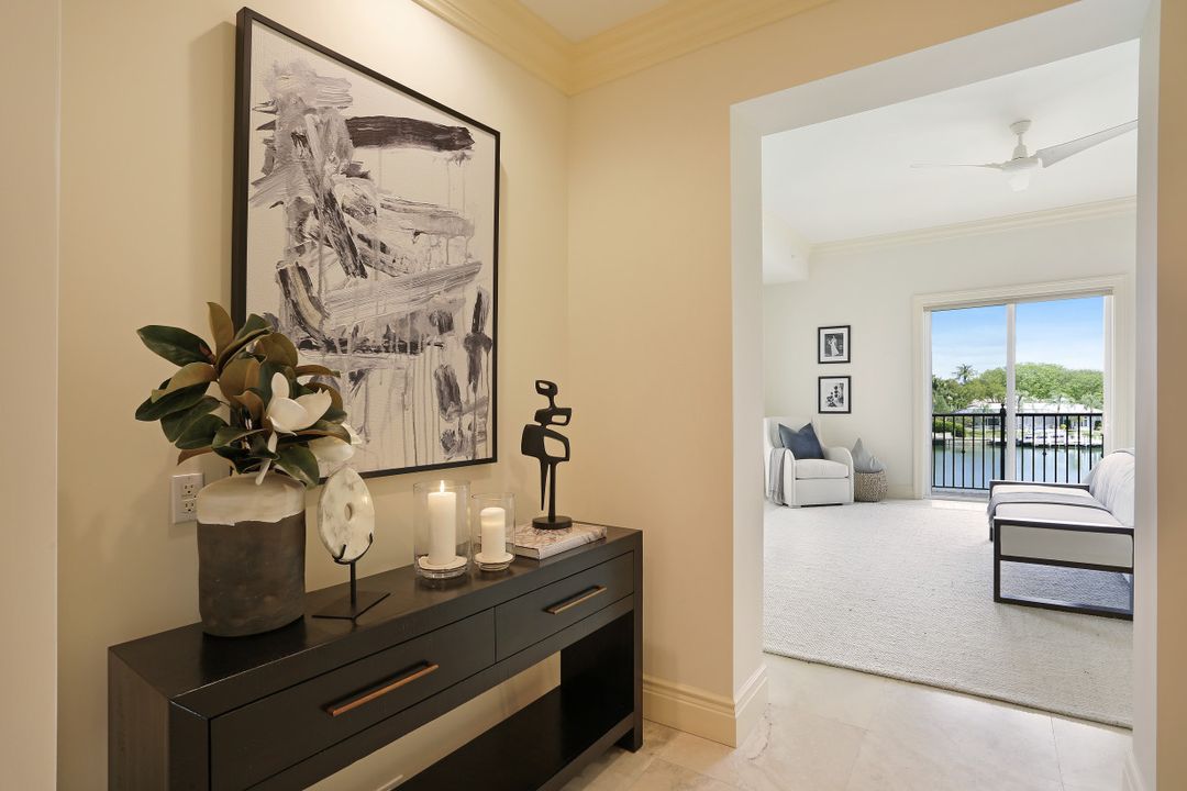 1400 Gulf Shore Blvd N #312, Naples, FL 34102