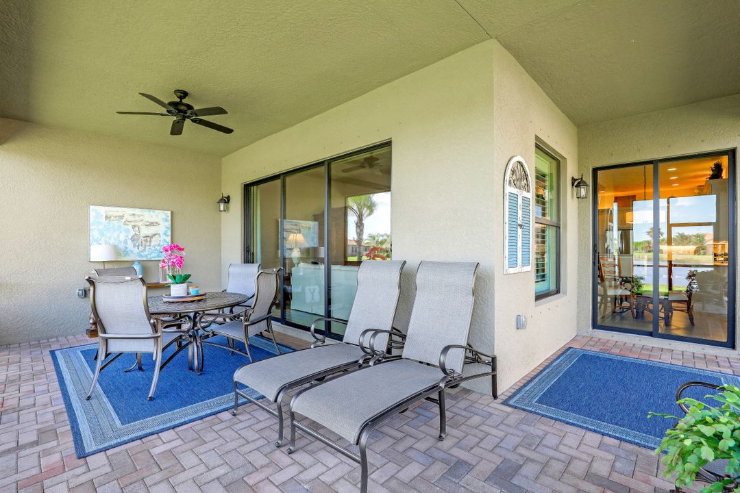 11520 Stonecreek Cir, Fort Myers, FL 33913