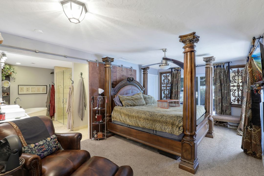 3817 SW 2nd Ave, Cape Coral, FL 33914