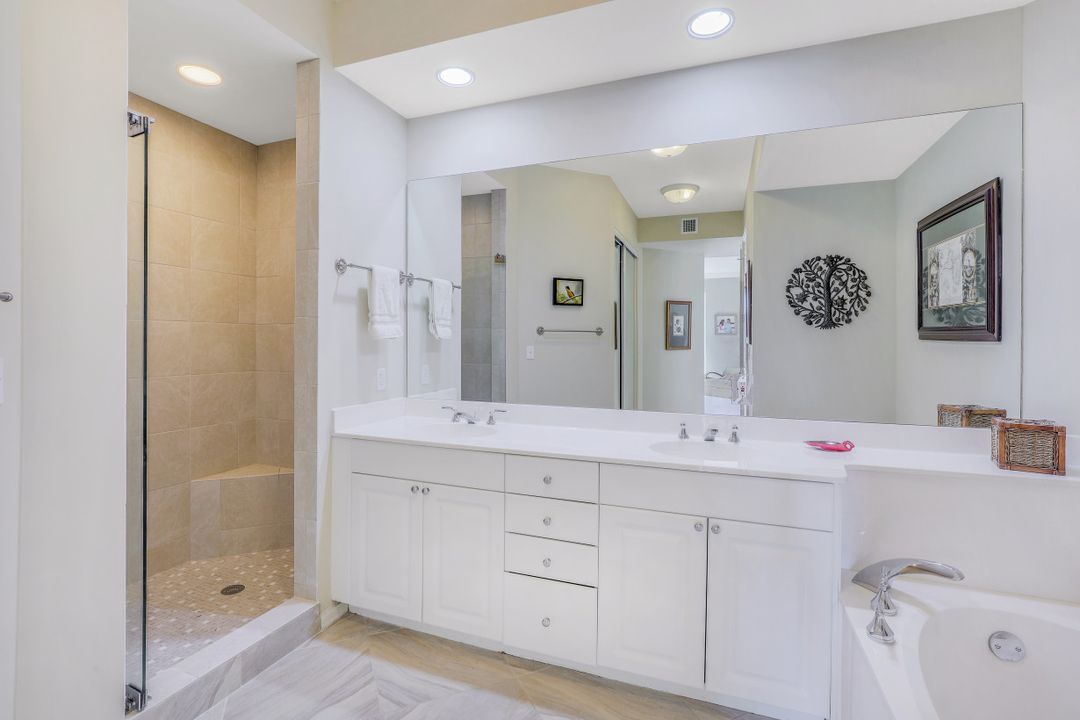 400 Flagship Dr #1101, Naples, FL 34108