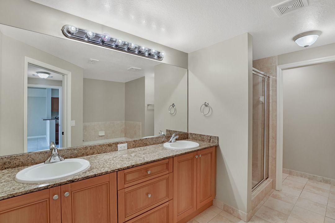 20131 Estero Gardens Cir #206, Estero, FL 33928