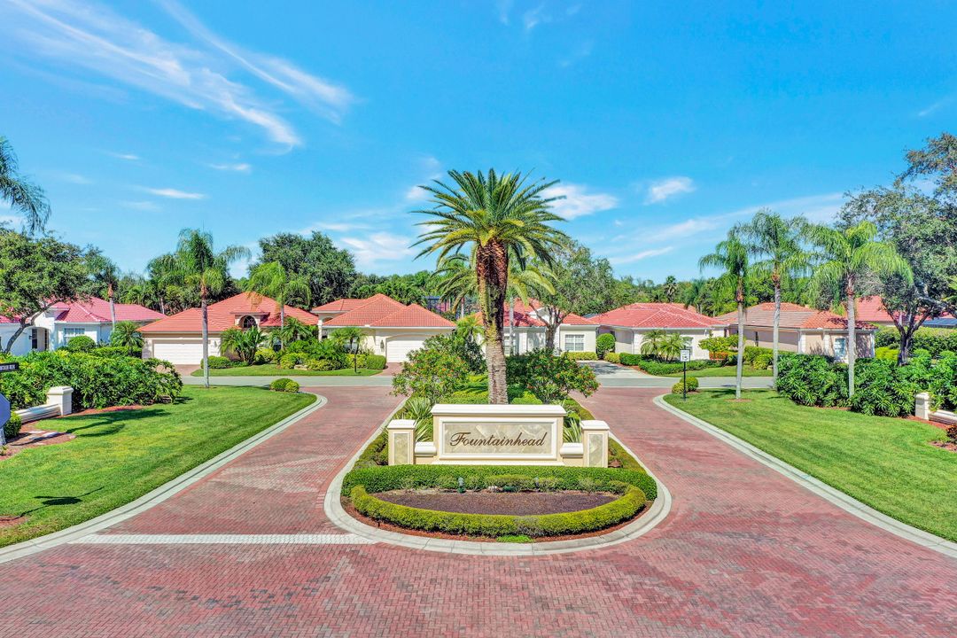 112 April Sound Dr, Naples, FL 34119