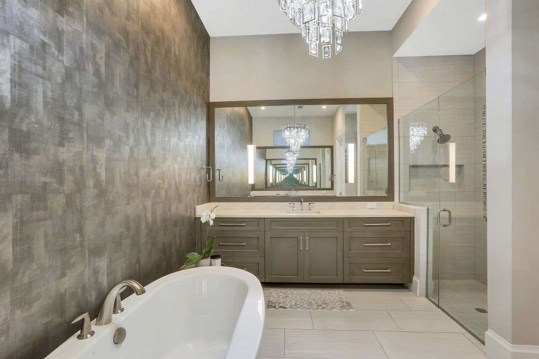 16428 Talis Park Dr, Naples, FL 34110