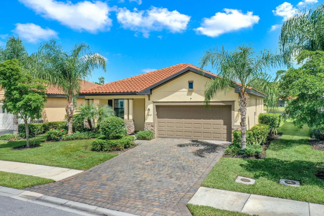 11567 Shady Blossom Dr, Fort Myers, FL 33913