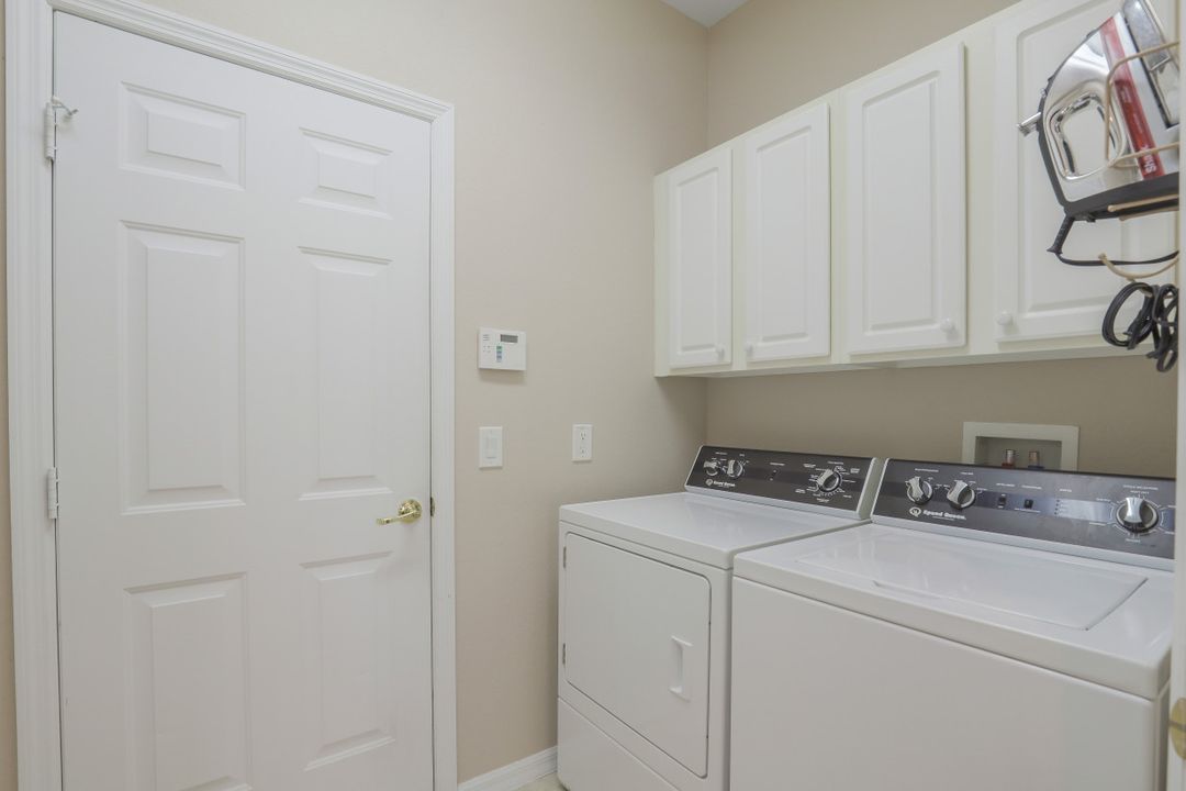 14281 Manchester Dr, Naples, FL 34114