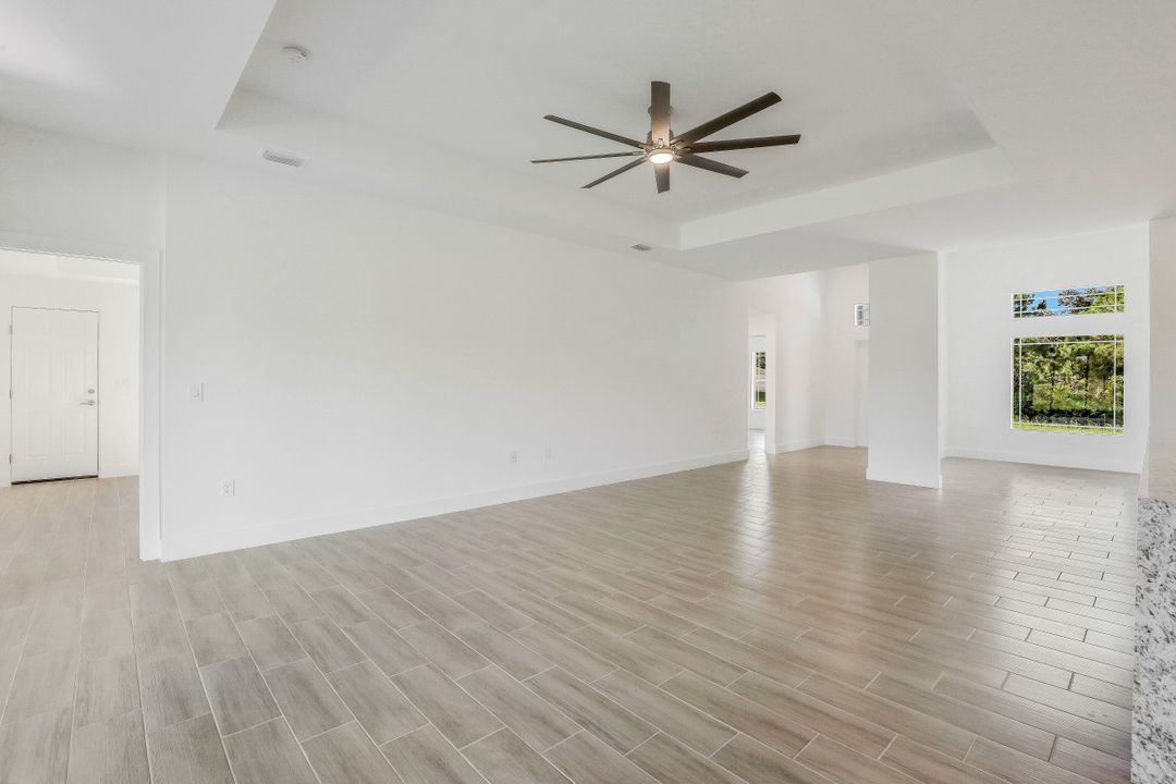 2900 51st St SW, Lehigh Acres, FL 33976