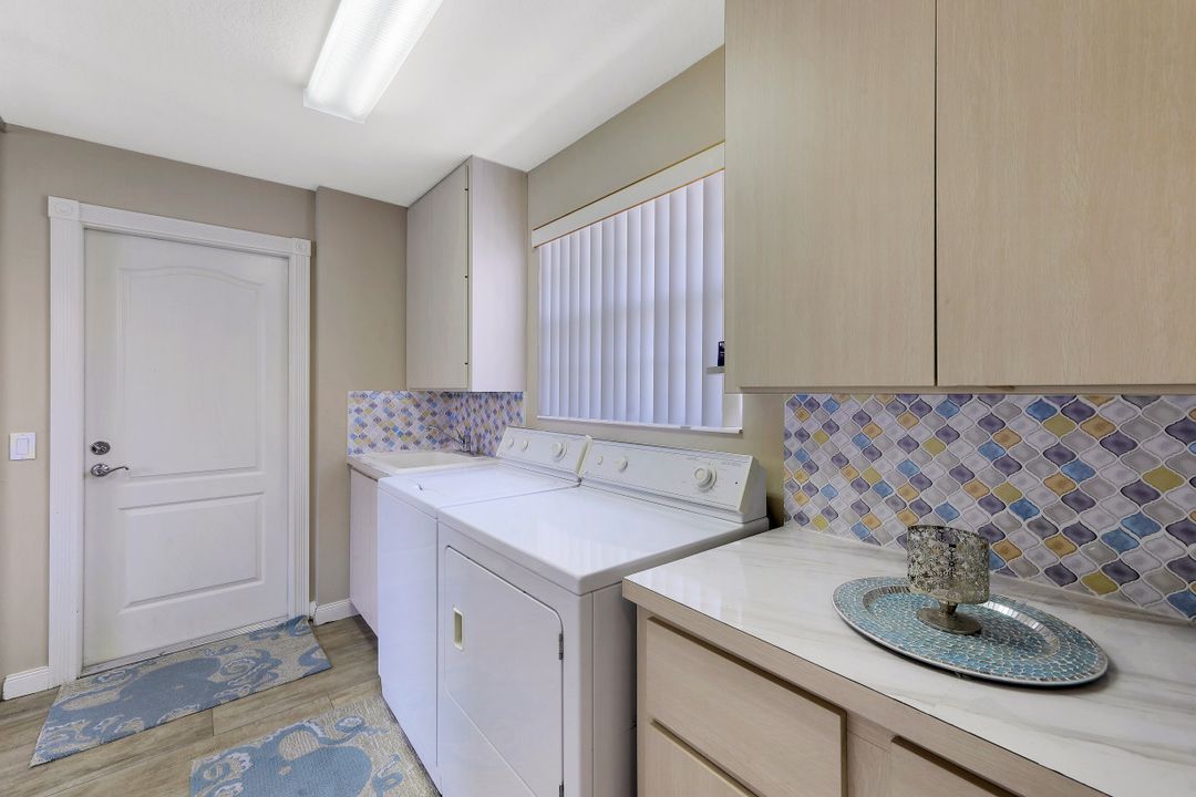 3551 El Verdado Ct, Naples, FL 34109