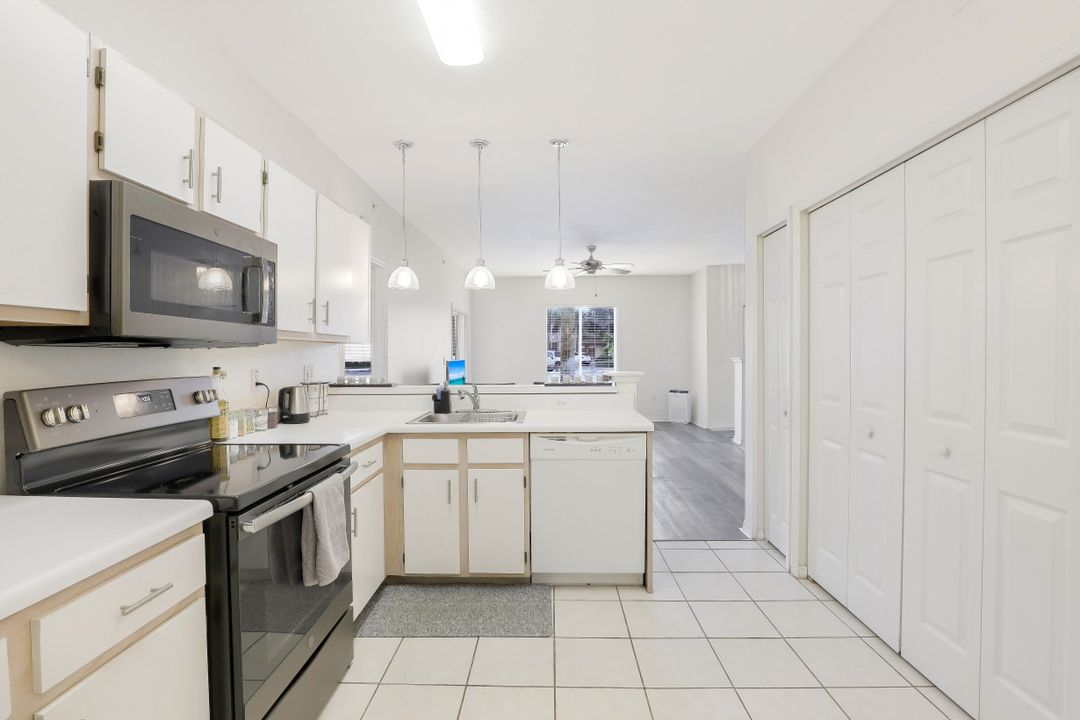 6400 Aragon Way #102, Fort Myers, FL 33966