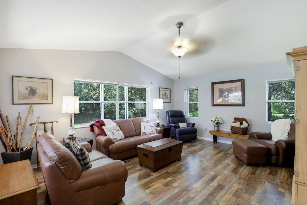 7516 Woodland Bend Cir, Fort Myers, FL 33912