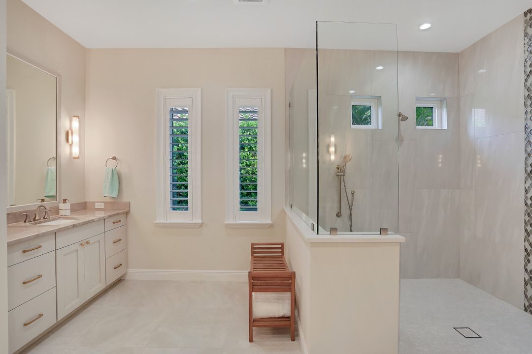 3236 Surfside Blvd, Cape Coral, FL 33914