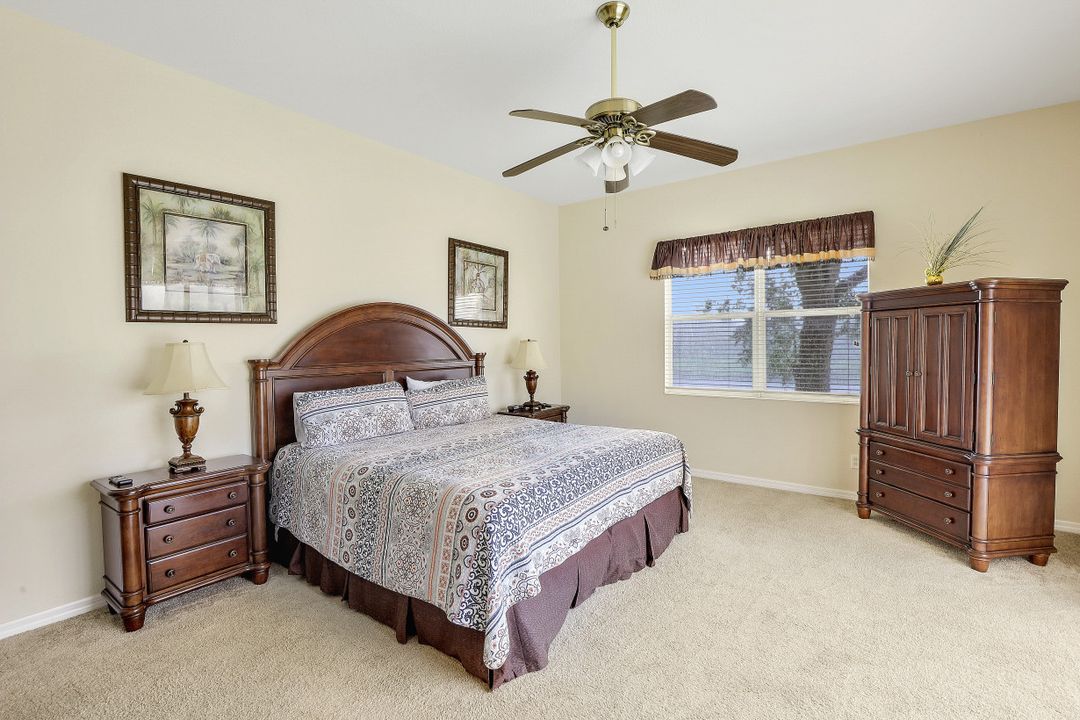 1087 Tivoli Dr, Naples, FL 34104