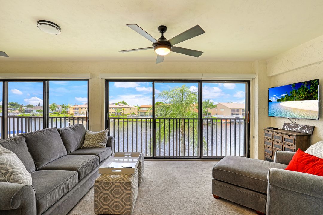 3703 SE 10th Ave, Cape Coral, FL 33904